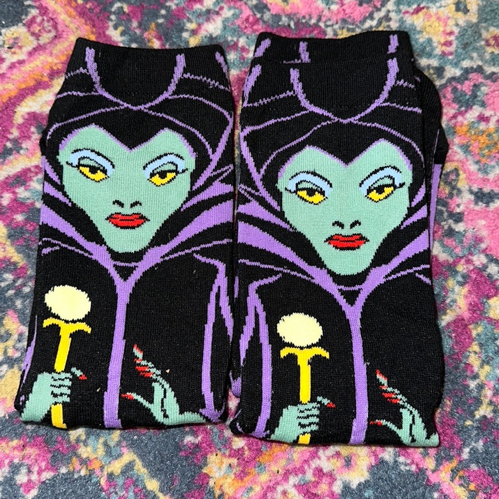 2 Disney’s Maleficent: Cartoon Character Socks